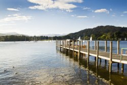 Ambleside pier Wallpaper