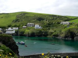 Seaside view from the bay at Port Isaac Wallpaper