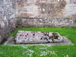 Healle Monument, All Saints, Maiden Bradley Wallpaper