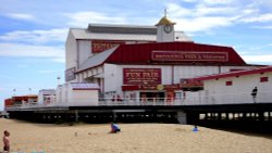 Britannia Pier Wallpaper