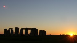 Stonehenge at dusk Wallpaper