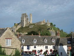 Corfe Castle Ruin Wallpaper