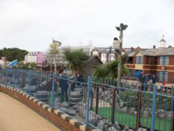 Barry Island Pleasure Park in Winter Wallpaper