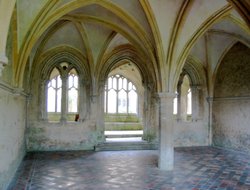 Lacock Abbey Cloister (3) - June, 2003 Wallpaper