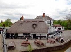 Pub at Yalding and river in Kent Wallpaper