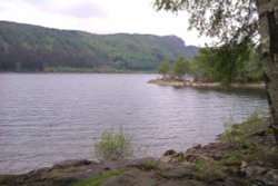 A calm Thirlmere. Wallpaper