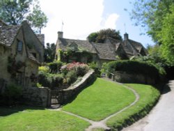 Cottages in Bibury June 2003 Wallpaper