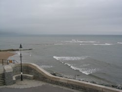 Lyme Regis Bay - June 2003 Wallpaper