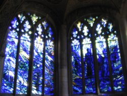 Gloucester Cathedral Stained Glass (4) - June 2003 Wallpaper