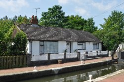 Lock Keepers house Wallpaper