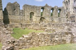 Rievaulx Abbey (1) Wallpaper