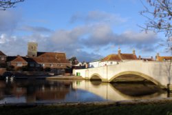 Frome bridge, Wareham, Dorset Wallpaper