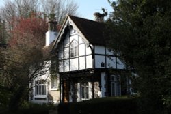 Warren Lodge, Caversham