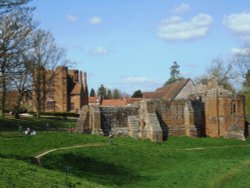 Kenilworth Castle Wallpaper