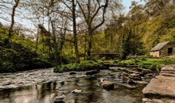 Bridge over the River Dove, Milldale Wallpaper