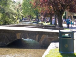 River Windrush, Bourton on the Water Wallpaper