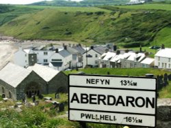 aberdaron sign post Wallpaper