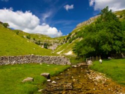 Gordale Scar, Malham, North Yorkshire Wallpaper