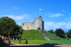 Cardiff Castle Wallpaper