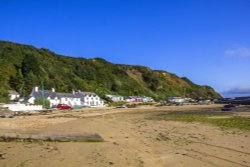 Cottages on Nefyn Beach Wallpaper