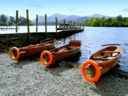 Lake District, Keswick, Derwent Water, Cumbria. Wallpaper