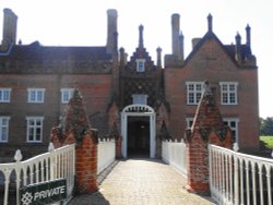 Helmingham Hall & Gardens, Helmingham, Suffolk Wallpaper