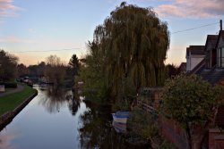 The Grand Union Canal, Loughborough Wallpaper