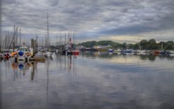 LYMINGTON RIVER Wallpaper