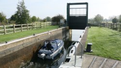 Cotterstock Lock