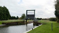 Upper Ringstead Lock Wallpaper