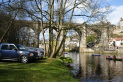 Railway viaduct over the River Nidd. Wallpaper