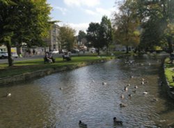 Bourton on the Water Wallpaper