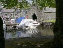 Boats on Lake Windermere Wallpaper