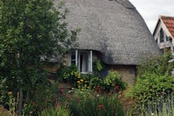 Cottage Garden, Biddeston, Wiltshire Wallpaper