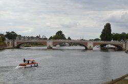 The Thames at Hampton Court Wallpaper