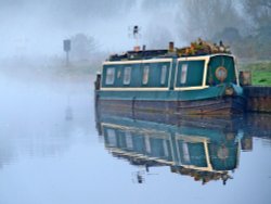 River mist,on the river Soar Thurmaston leicestershire. Wallpaper