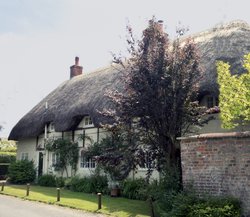 Cottage, East Stratton, Hampshire Wallpaper