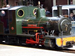 Ravenglass & Eskdale railway - Bonnie Dundee at Ravenglass Wallpaper