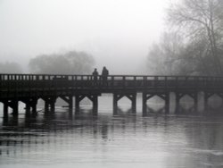 Bridge at Henley on Thames Wallpaper