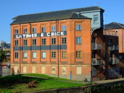 Latimer and Crick Corn Merchants Building, Northampton Wallpaper