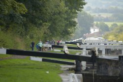 Caen Lock Flight on the Kennet & Avon Canal, Devizes, Wiltshire Wallpaper