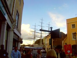 Street scene in Greenwich with Cutty Sark in background Wallpaper