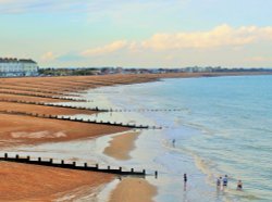 Eastbourne beach Wallpaper