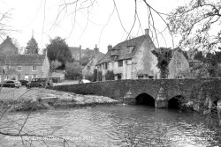 River Avon, Easton Grey, Wiltshire 2015 Wallpaper