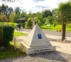 Suez conflict Memorial Airewas, Staffordshire Wallpaper