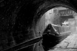 Narrowboat on the Macclesfield Canal at Congleton, Cheshire Wallpaper