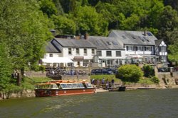 River Wye near Symonds Yat Wallpaper