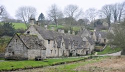 Arlington Row, Bibury, Gloucestershire Wallpaper