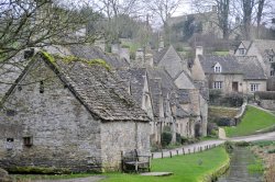 Arlington Row, Bibury, Gloucestershire Wallpaper