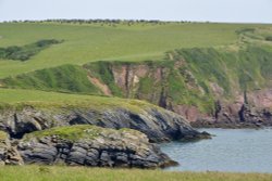 Broad Haven Coast, Bosherton Wallpaper